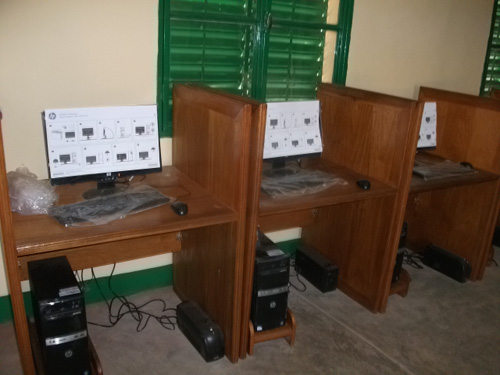 Dédougou Provincial High School: 10 computers and a copier from former student Mahamadou Bonkoungou