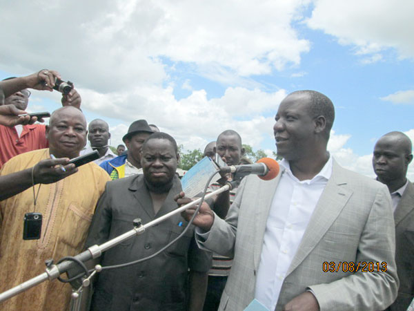 Inondations à Kounandia/Dédougou : Le PDG de EBOMAF au secours des sinistrés avec 50 000 000 F CFA