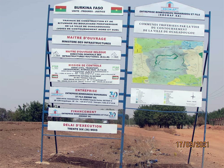 EBOMAF-BF : La charpente de la section Nord de la voie de Contournement est déjà perceptible de Gampéla sur la RN4 à Sabtenga sur la RN2
