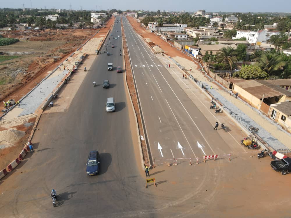 EBOMAF-TOGO: Sortie académique des étudiants de l'ESA sur le chantier Lomé-Kpalimé