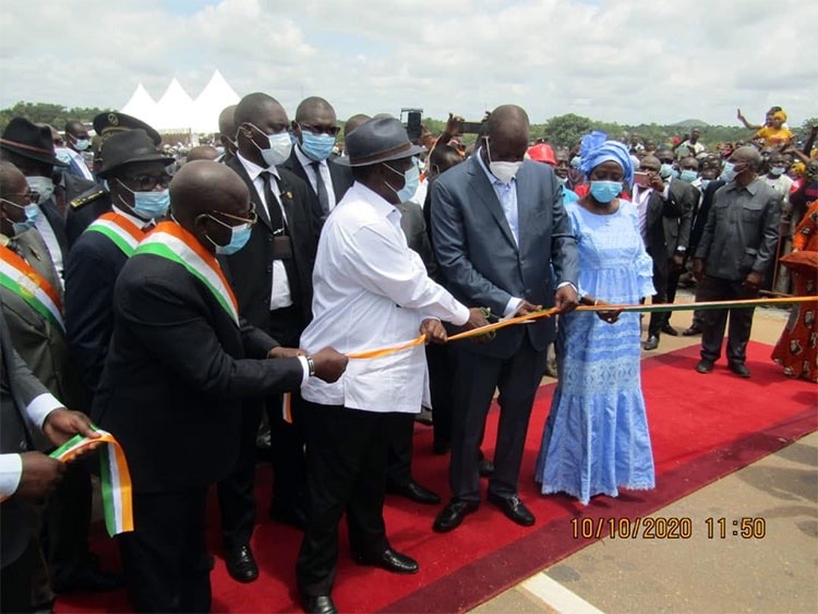 EBOMAF-CI : Le Président Alassane Ouattara inaugure la route Ferkessédougou-Nassian-Kong