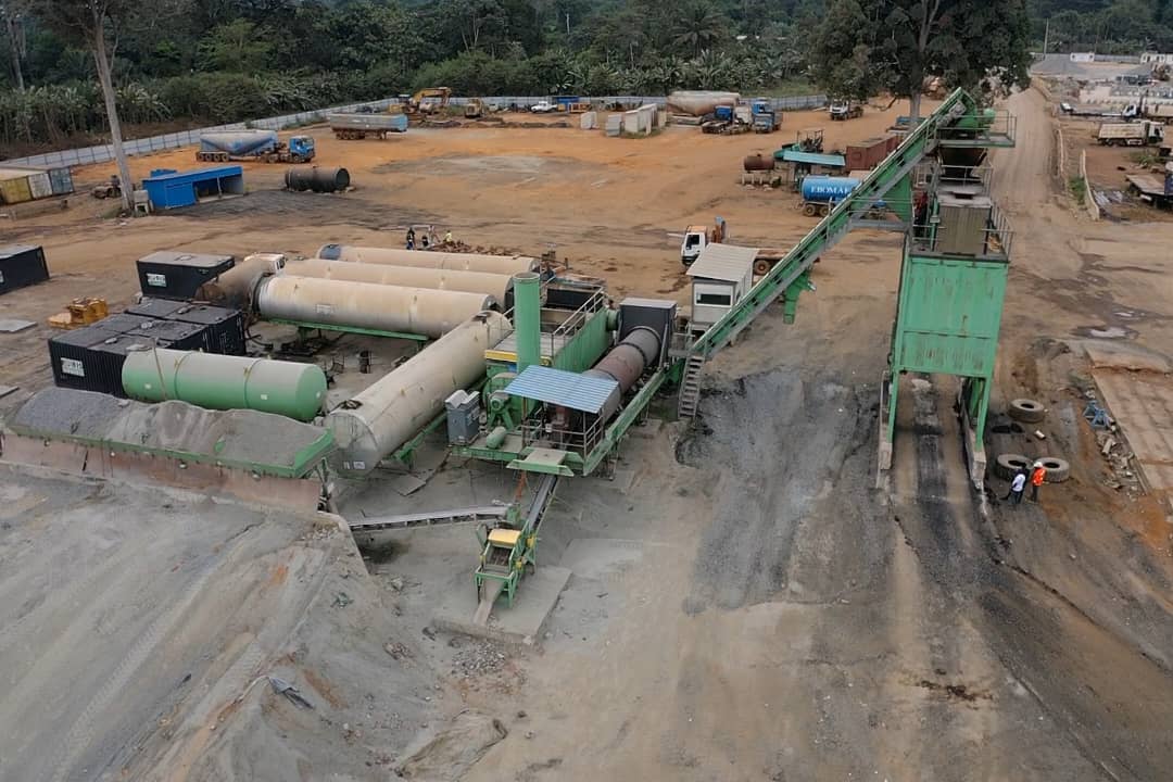 EBOMAF-GABON: محطة توليد الطاقة التي تحرك مشروع طريق نتوم كوكوبيتش إلى الأمام